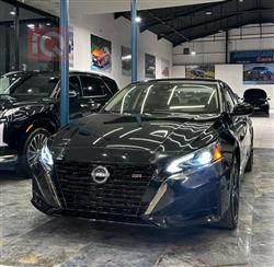 نيسان ألتيما